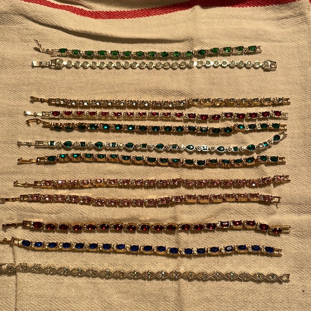Costume tennis bracelets